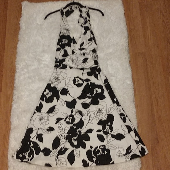 White House Black Market Floral Dress 2 - Picture 2 of 8